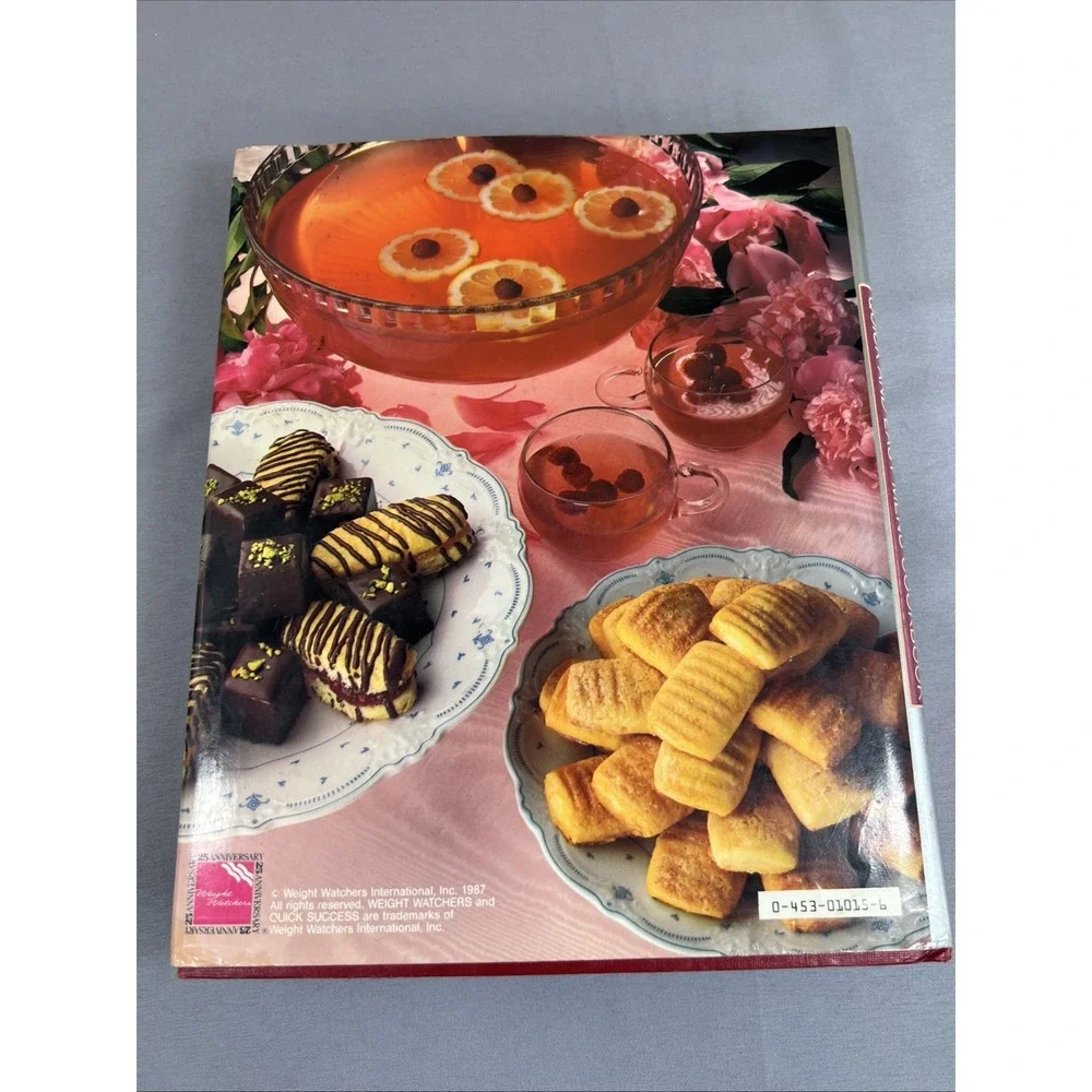 Weight Watchers Quick and Easy Cookbook Hardcover Recipe Book